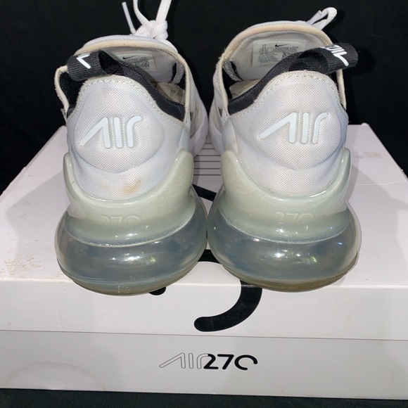 Nike Air Max 270 - Picture 3 of 7